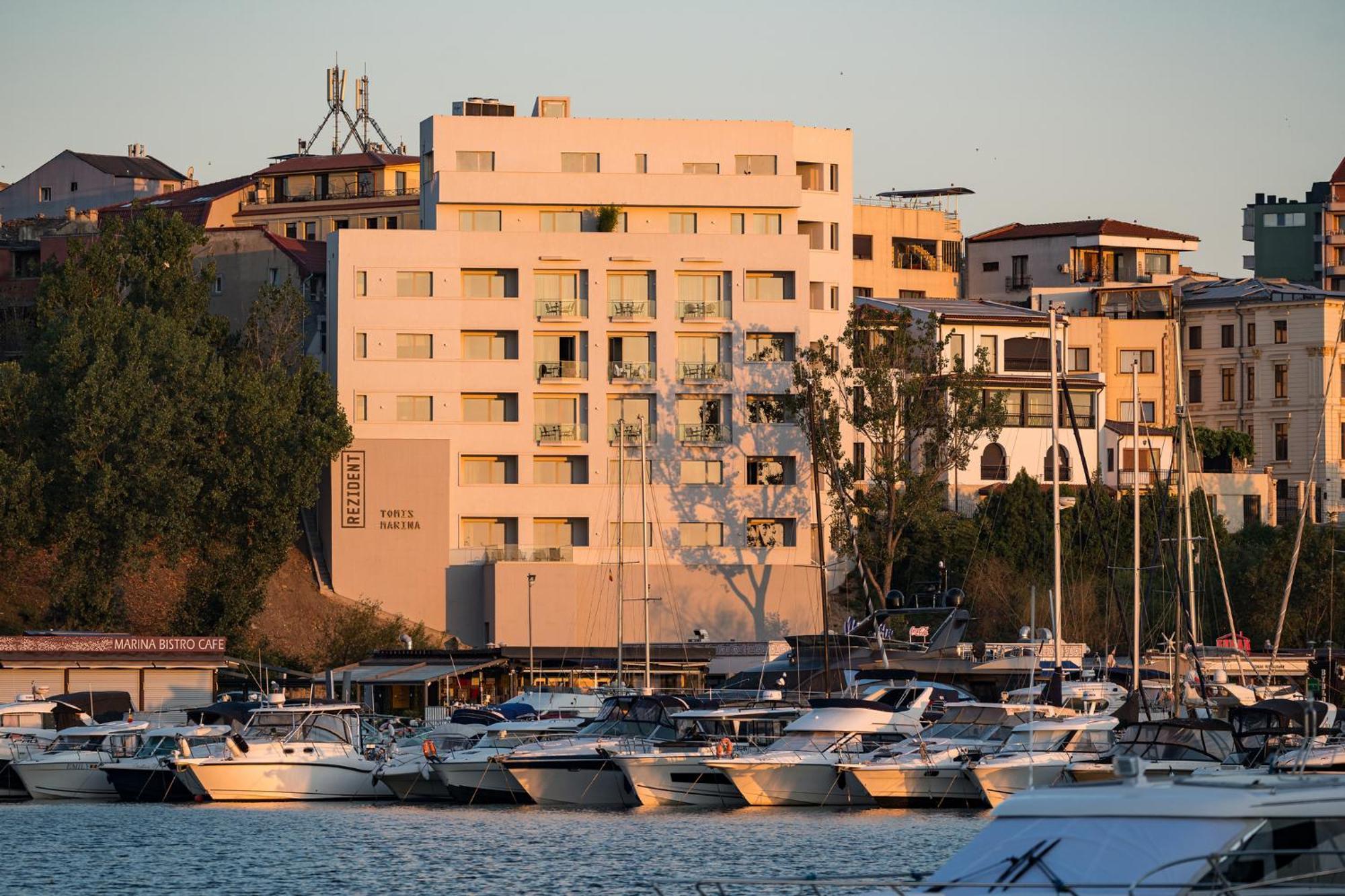 Rezident Tomis Marina Apartment Constanta Bagian luar foto